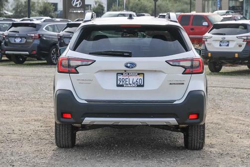 2025 Subaru Outback Touring XT