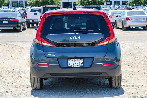 2022 Kia Soul LX