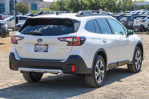 2022 Subaru Outback Limited