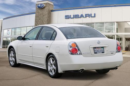 2004 Nissan Altima 3.5 SE