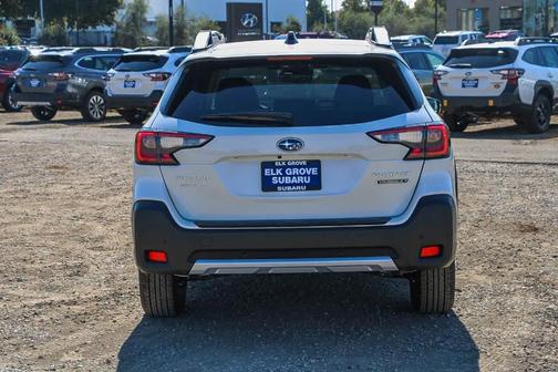 2025 Subaru Outback Touring XT