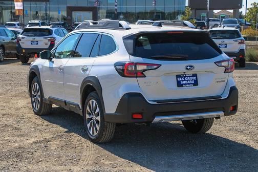 2025 Subaru Outback Touring XT
