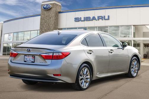 2015 Lexus ES 300h Base