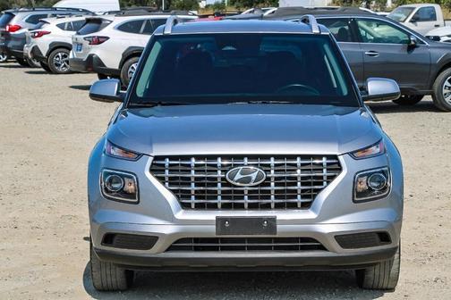2023 Hyundai VENUE SEL