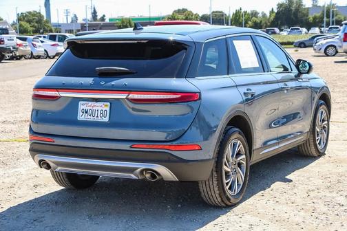 2023 Lincoln Corsair Standard