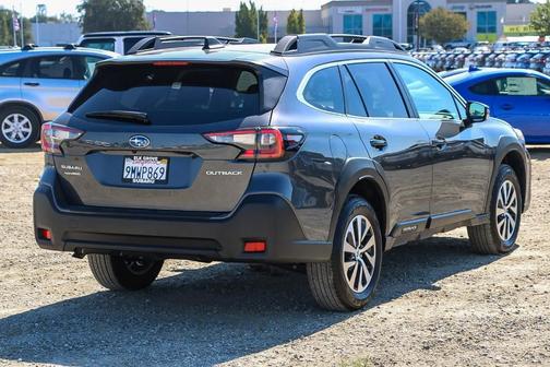 2025 Subaru Outback Premium