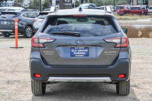 2025 Subaru Outback Touring XT