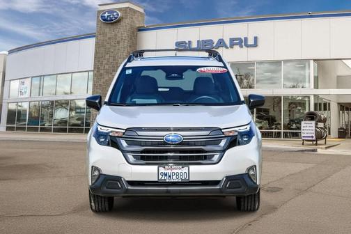 2025 Subaru Forester Premium