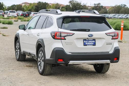 2025 Subaru Outback Touring XT