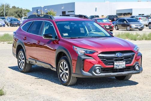 2025 Subaru Outback Premium