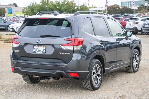 2021 Subaru Forester Premium