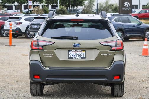 2025 Subaru Outback Premium