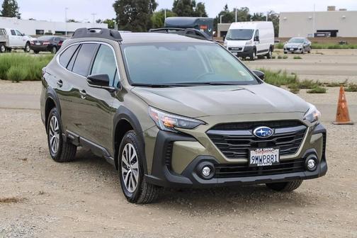 2025 Subaru Outback Premium