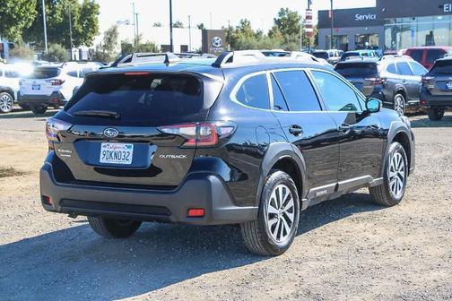 2023 Subaru Outback Premium
