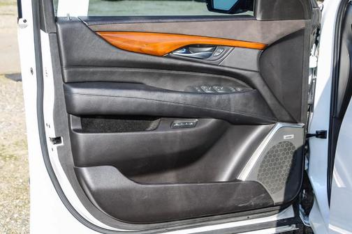 2017 Cadillac Escalade ESV Premium Luxury