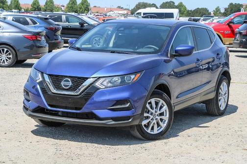 2022 Nissan Rogue Sport S