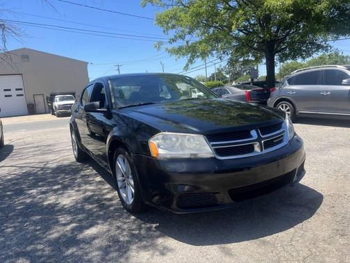 Black Clearcoat 2013 Dodge Avenger SE V6