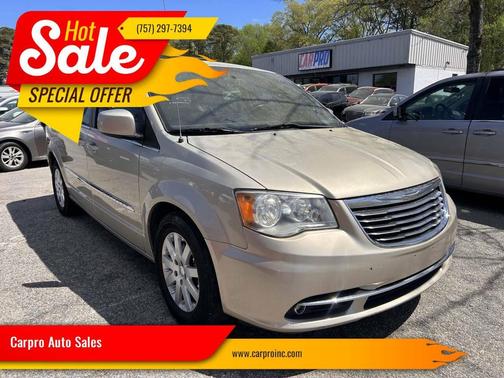 2014 Chrysler Town & Country Touring