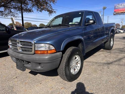 2004 Dodge Dakota Base