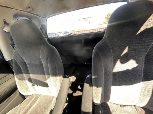 2004 Dodge Dakota Base