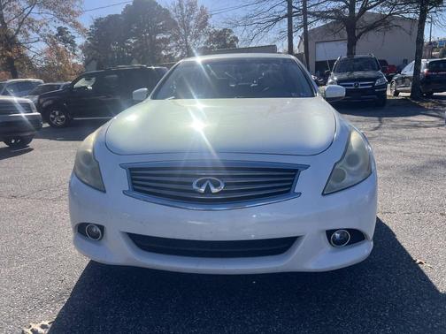 2011 INFINITI G37x Base