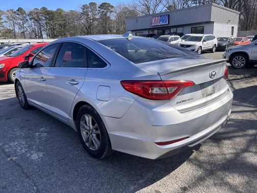 2016 Hyundai SONATA SE