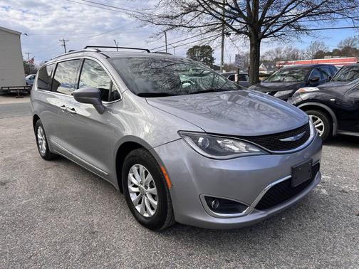2019 Chrysler Pacifica Touring L