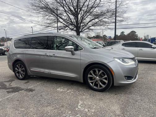 2018 Chrysler Pacifica Limited