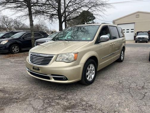 2012 Chrysler Town & Country Touring-L