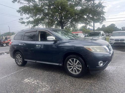 2013 Nissan Pathfinder SV