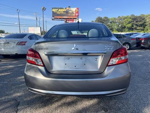 Mercury Gray 2017 Mitsubishi Mirage G4 SE