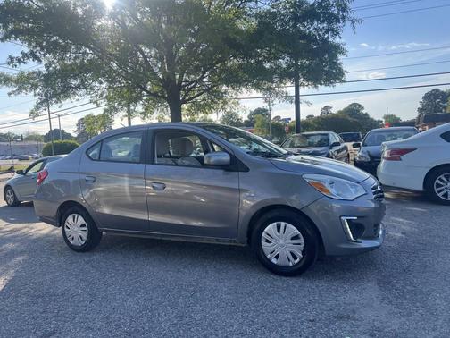 Mercury Gray 2017 Mitsubishi Mirage G4 SE