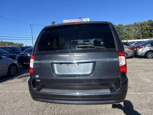 2013 Chrysler Town & Country Touring