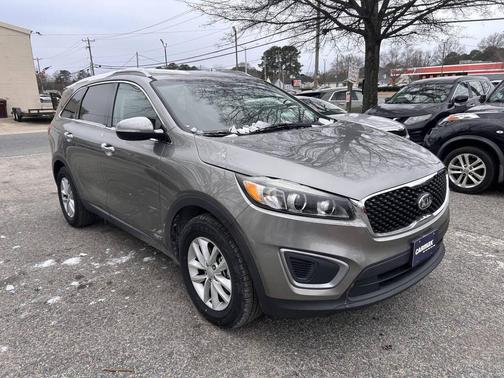 2017 Kia Sorento LX