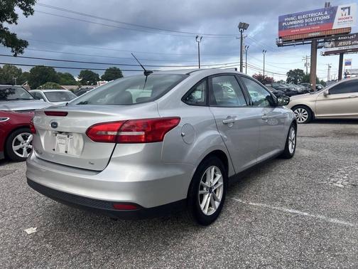 2017 Ford Focus SE