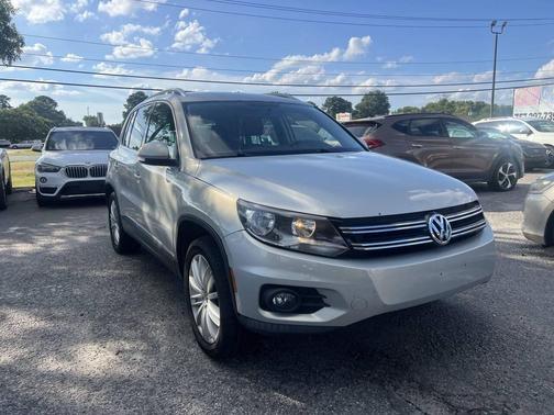 2012 Volkswagen Tiguan SE