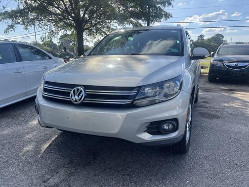 2012 Volkswagen Tiguan SE