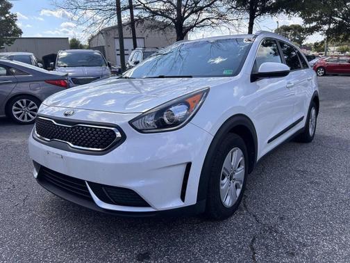 2017 Kia Niro LX