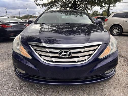 2011 Hyundai SONATA Limited