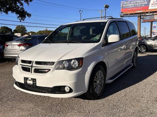 2016 Dodge Grand Caravan R/T