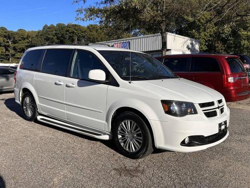 2016 Dodge Grand Caravan R/T