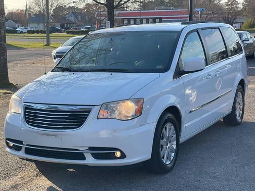 2014 Chrysler Town & Country Touring
