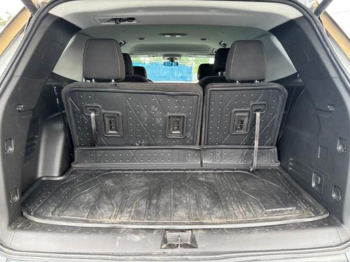 Satin Steel Metallic 2020 Chevrolet Traverse LT Cloth