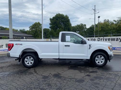 Oxford White 2022 Ford F-150 XLT