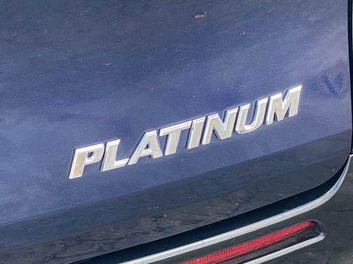 2025 Toyota Sienna Platinum