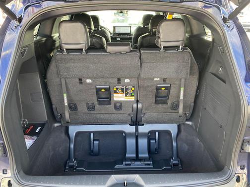 2025 Toyota Sienna Platinum