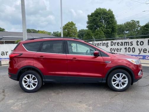 Ruby Red Metallic Tinted Clearcoat 2019 Ford Escape SEL