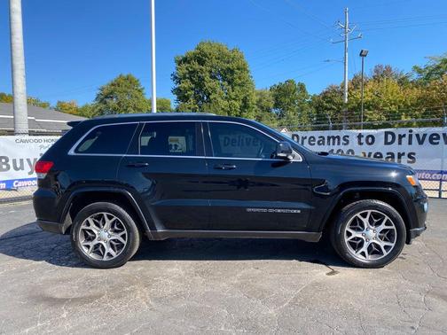 2018 Jeep Grand Cherokee Sterling Edition