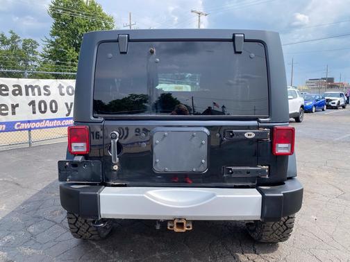 Black Clearcoat 2013 Jeep Wrangler Sahara