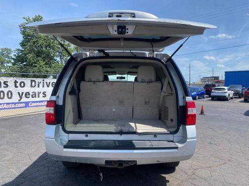 Ingot Silver Metallic 2012 Ford Expedition XLT